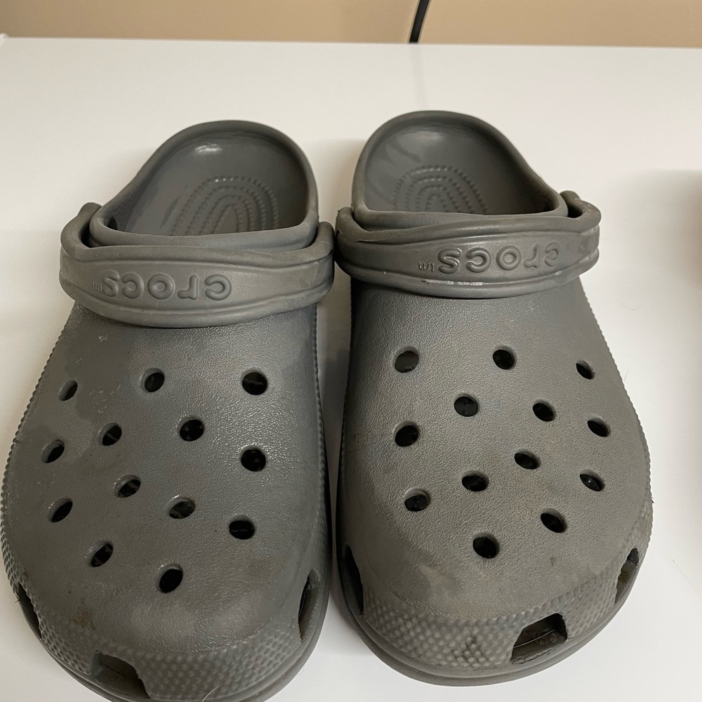 Crocs adult grey Clogs